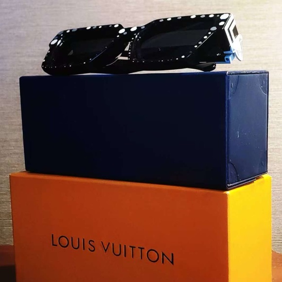 Louis Vuitton x Yayoi Kusama Millionaire Sunglasses Black White Polka Dots - Picture 8 of 10